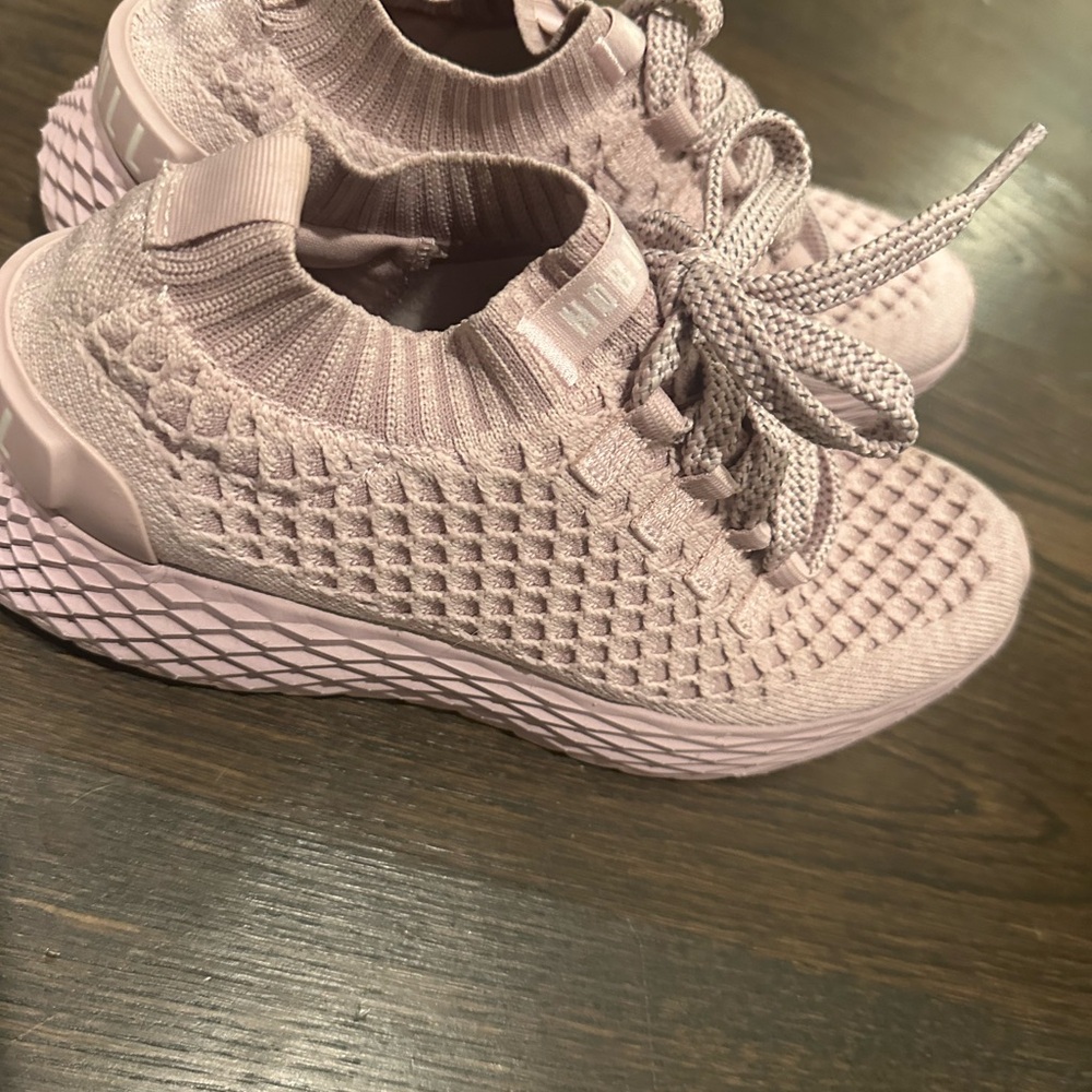 Women’s purple NOBULL shoes
